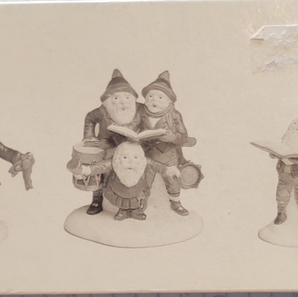 Department 56 Heritage Village Collection Sing A Song For Santa 56316 Christmas - Picture 2 of 10